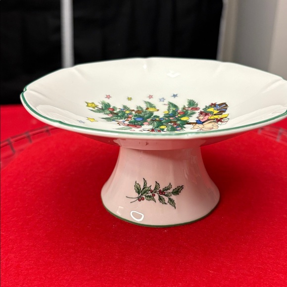 Nikko Christmastime Compote/Candy Dish - Picture 2 of 4
